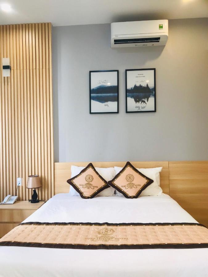 Ruby Luxury Hotel Куинён Экстерьер фото