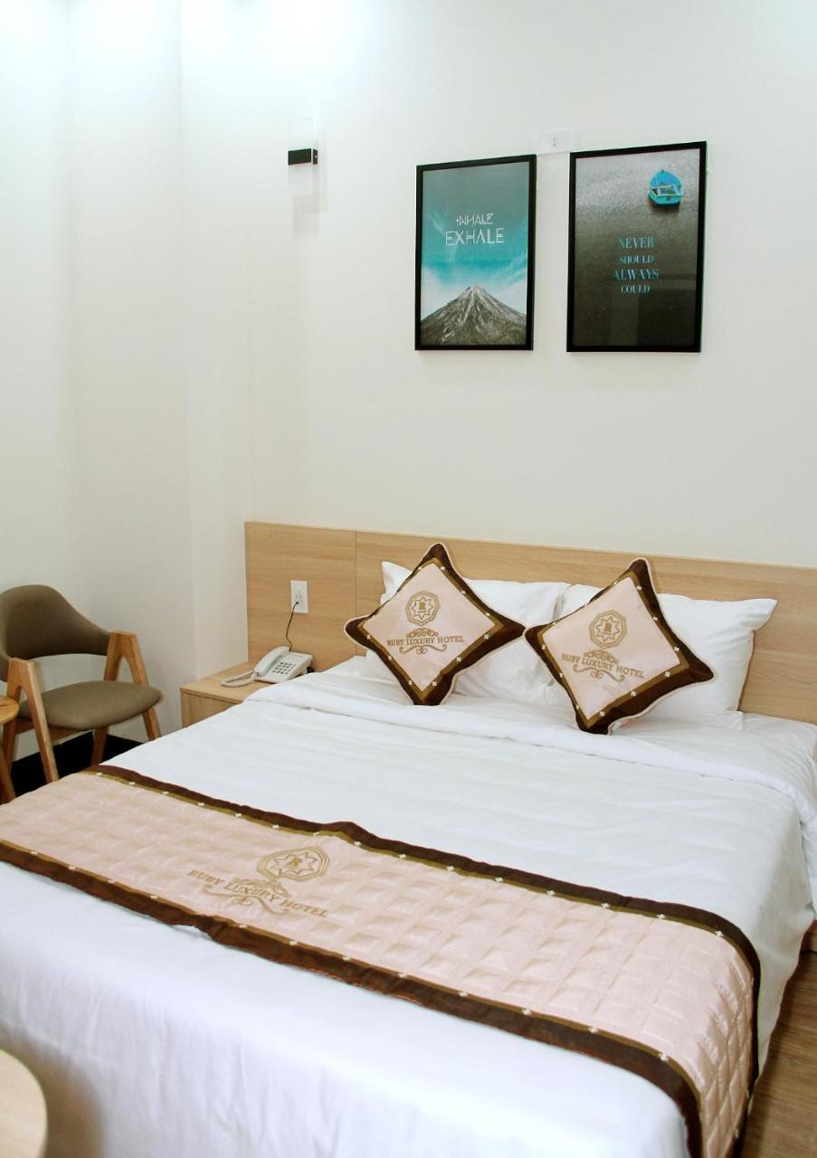 Ruby Luxury Hotel Куинён Экстерьер фото