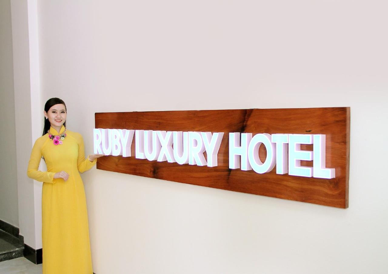 Ruby Luxury Hotel Куинён Экстерьер фото