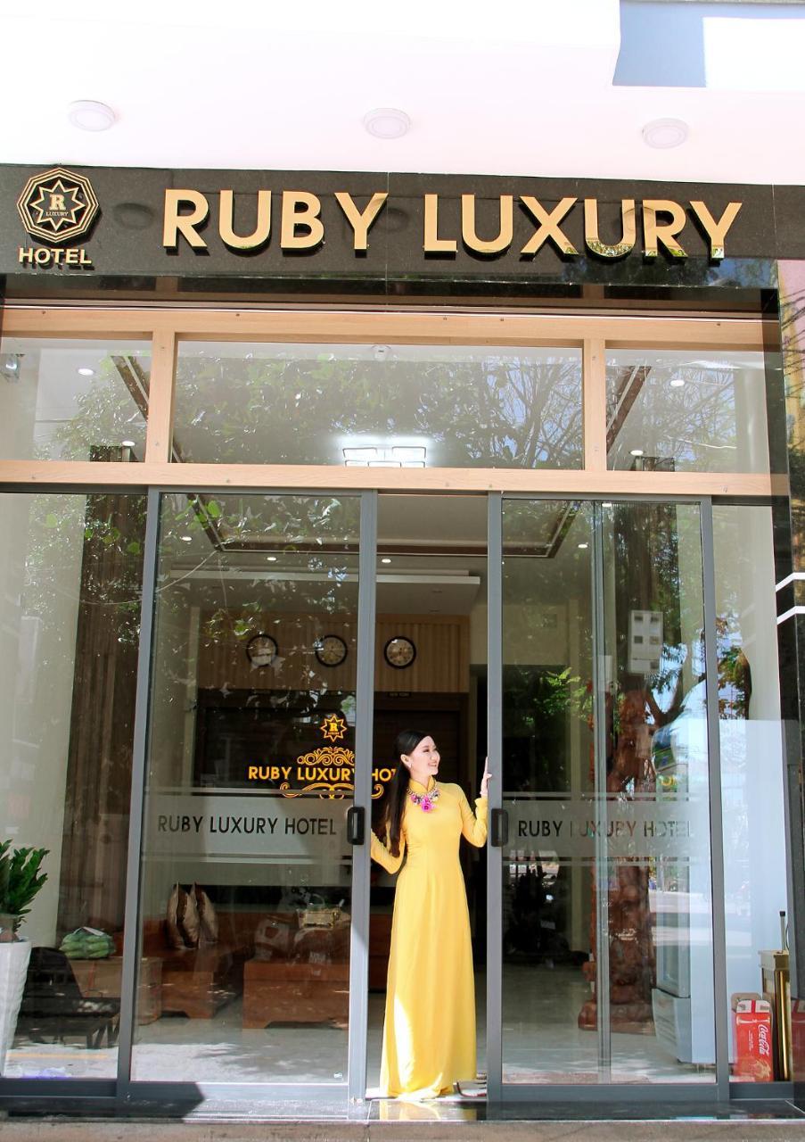 Ruby Luxury Hotel Куинён Экстерьер фото