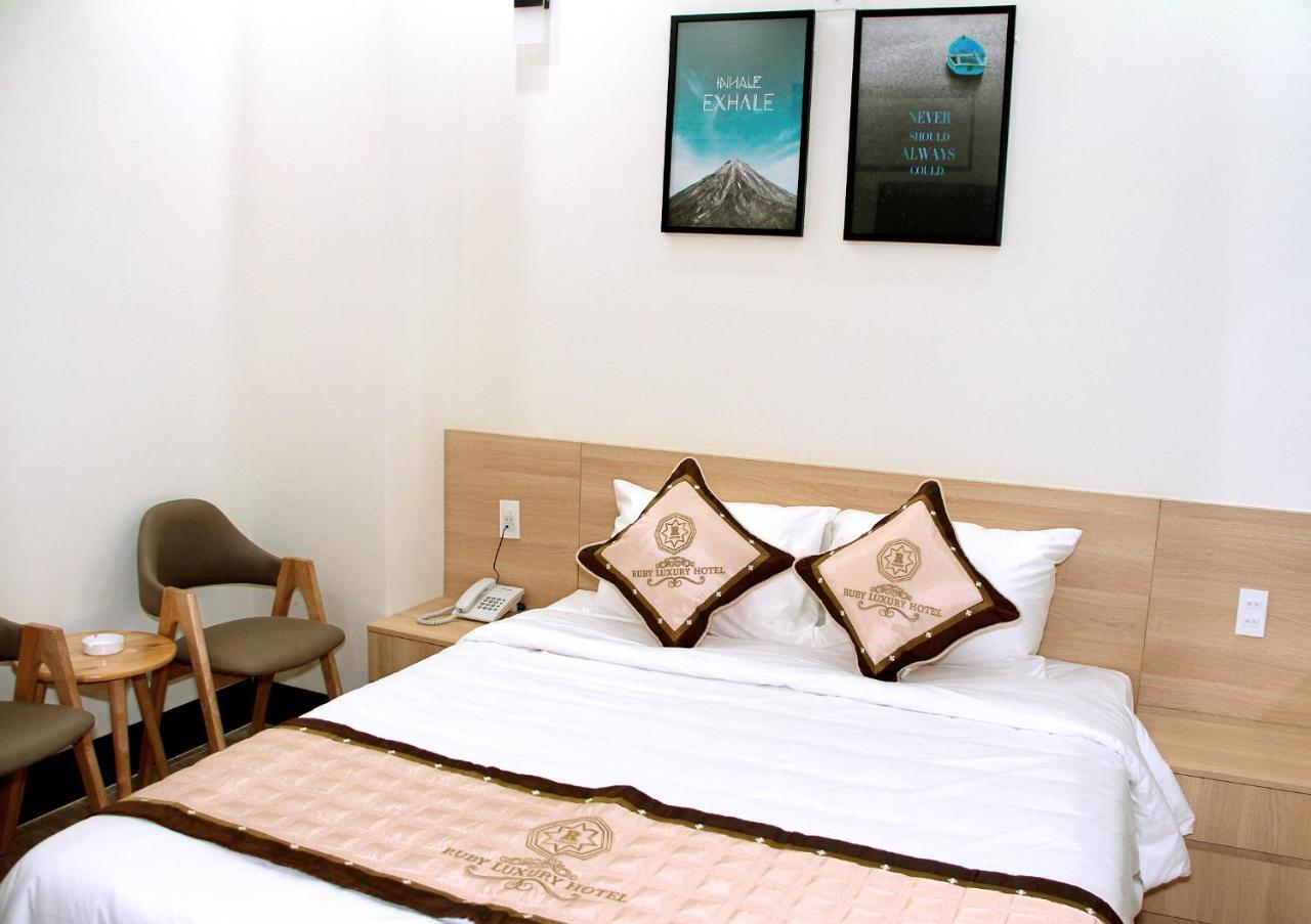 Ruby Luxury Hotel Куинён Экстерьер фото