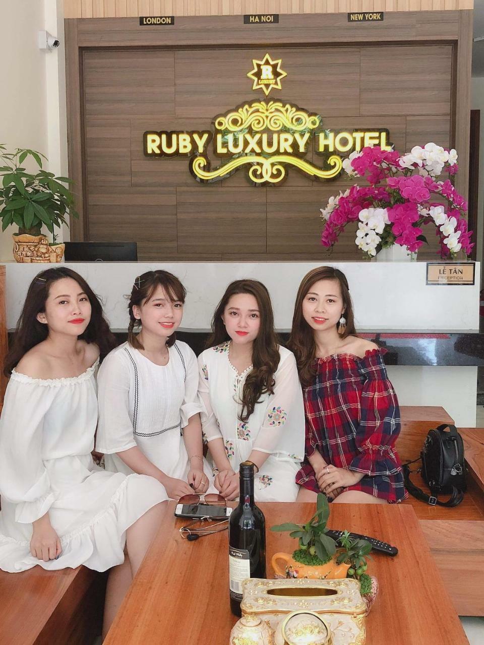 Ruby Luxury Hotel Куинён Экстерьер фото